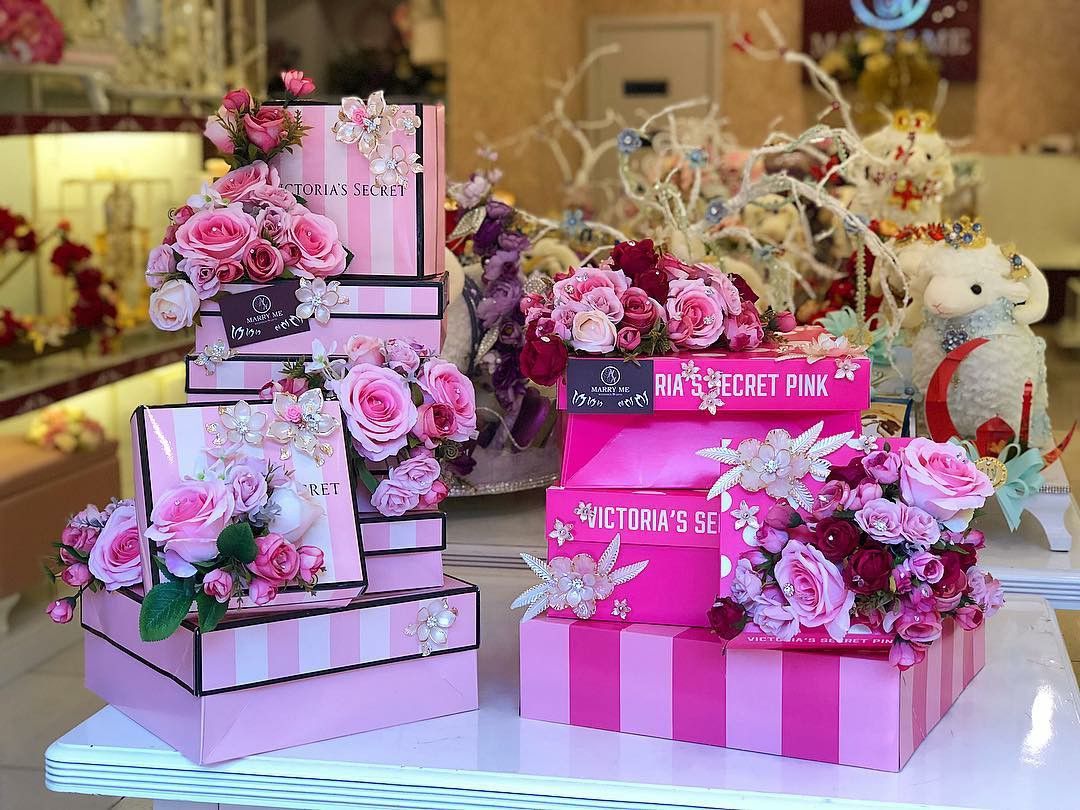 Wedding Decorations & Gifts